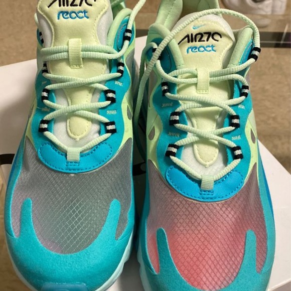 Nike AIR MAX Women's Multicolor Sneakers SIZE 8 FITS LIKE AN 8.5 - Picture 4 of 8